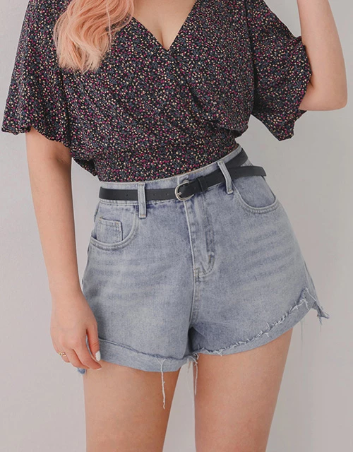 Frayed Belted Denim Jeans Shorts