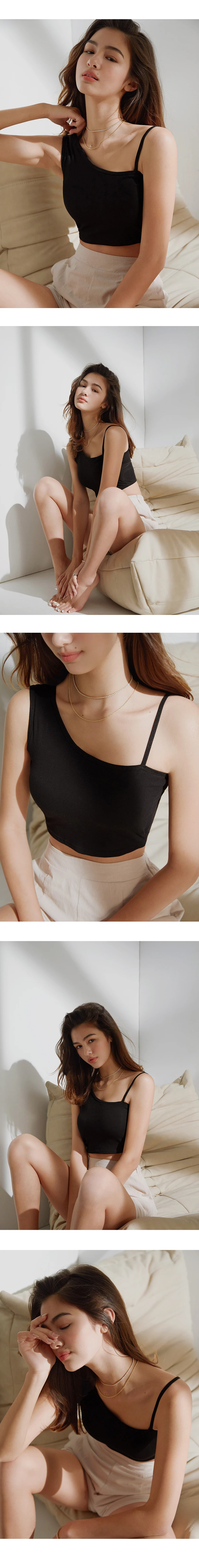Stark Minimalism Asymmetrical Bralette (With Padding) Stark Minimalism Asymmetrical Bralette (With Padding)