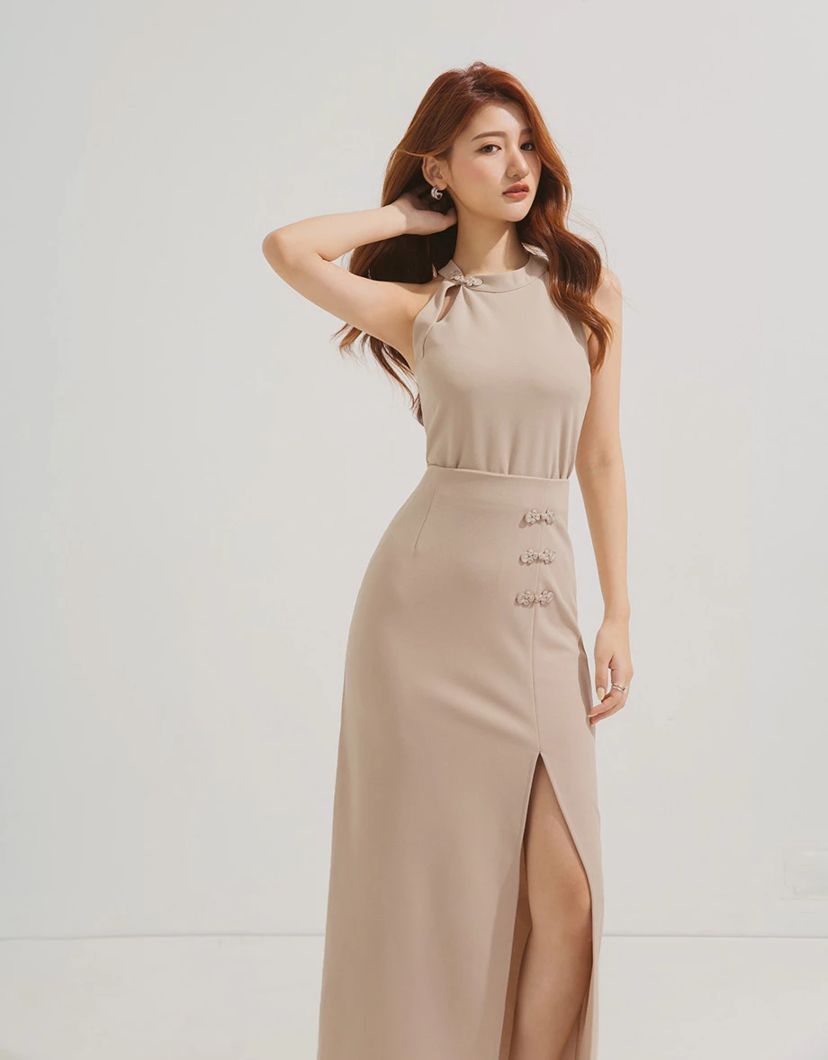 CNY CHEONGSAM QIPAO TOP with Halter Neck Cheongsam Qipao Design With Chinese Knot