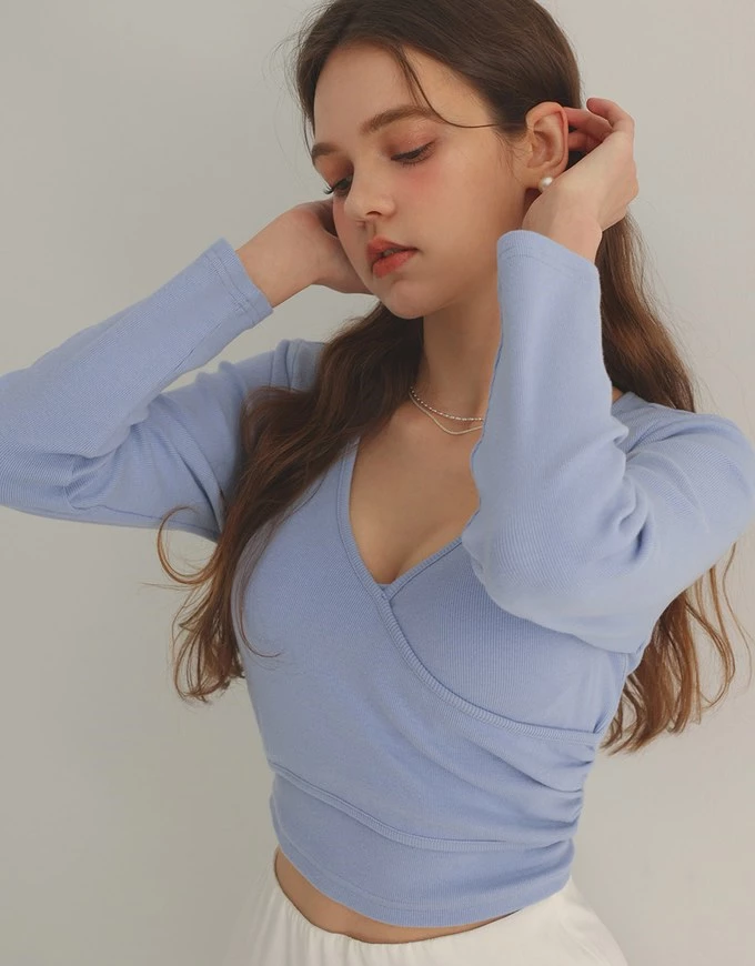 DOUBLE PUSHクロスVネックBRA TOP