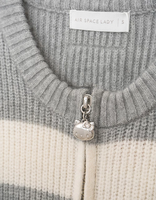 【Hello Kitty聯名】銀飾條紋針織拉鍊外套