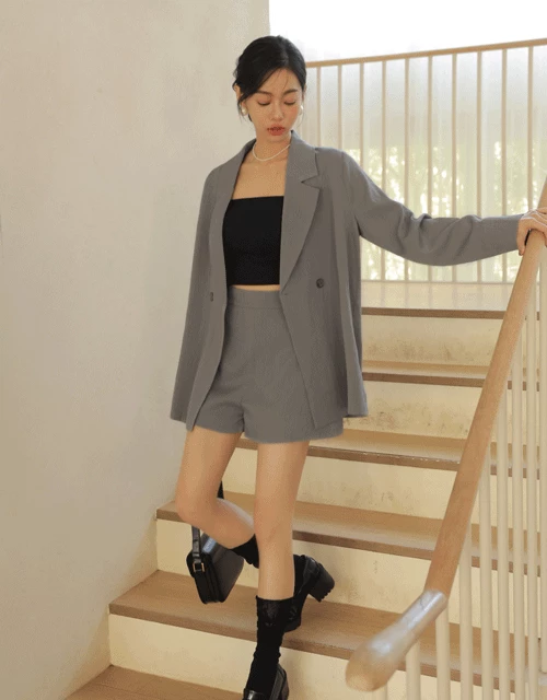 Wrinkled Feminine Wide Blazer Jacket