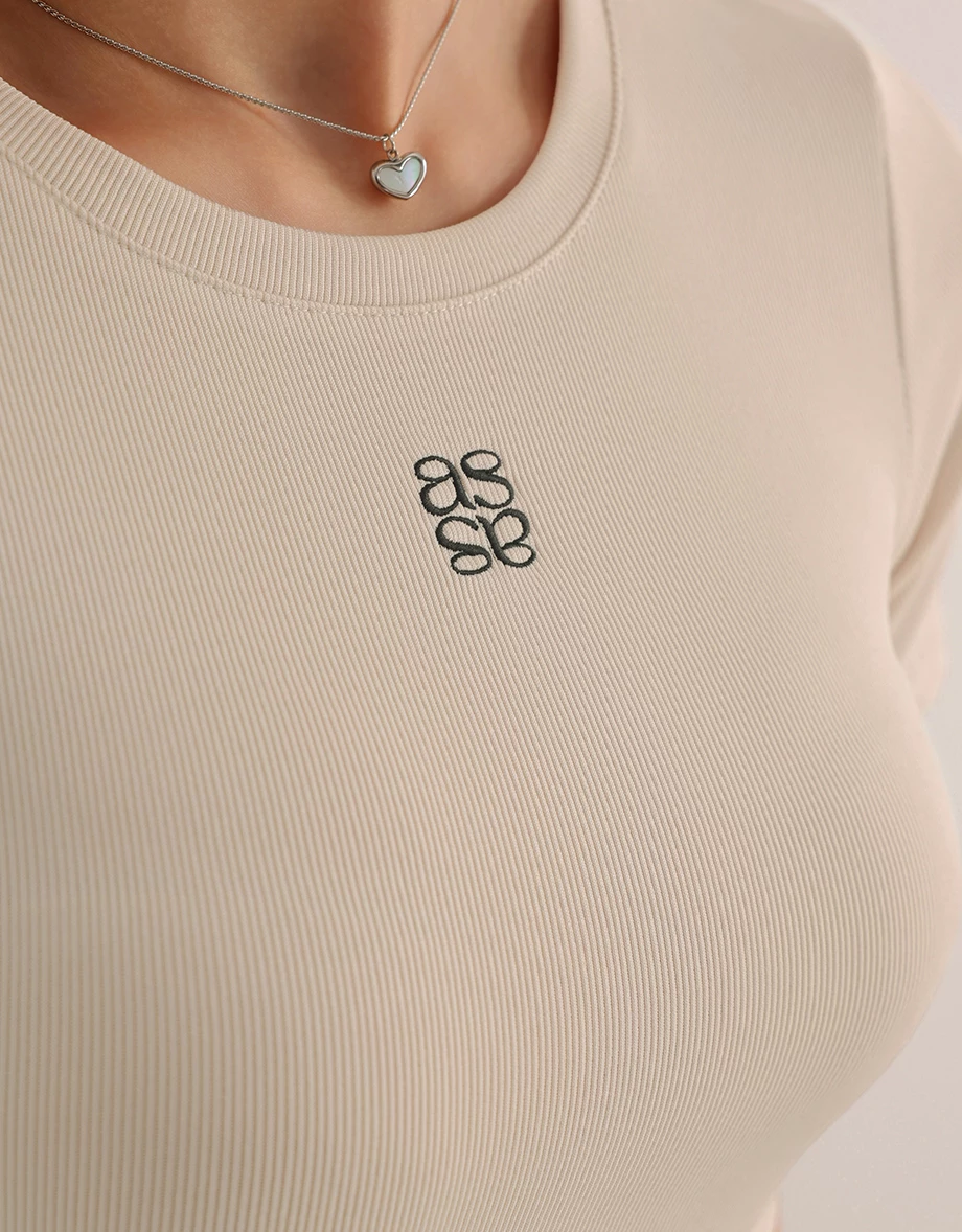 品牌LOGO短版羅紋TEE