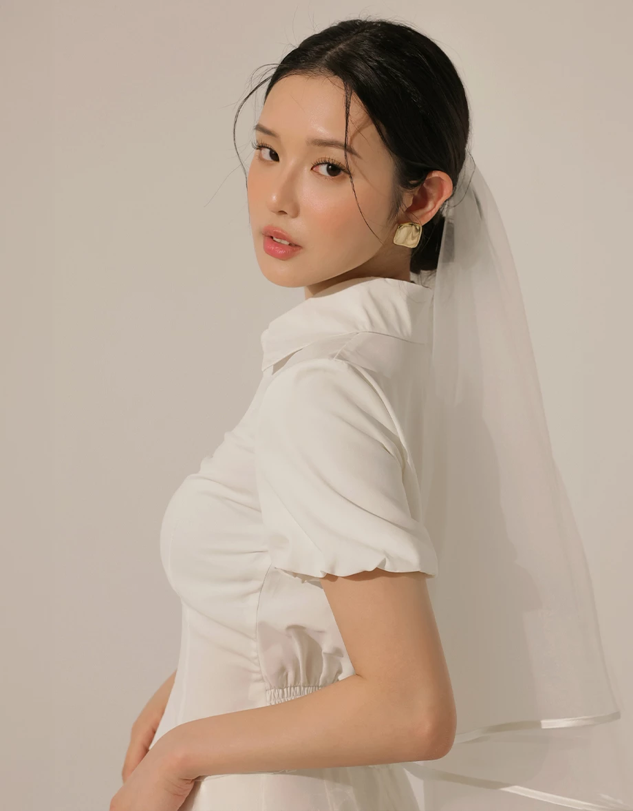 微抓皺澎袖收腰襯衫