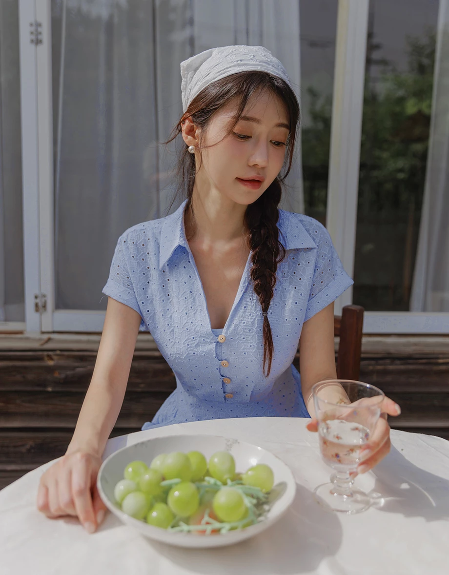 雕花蕾絲排扣蛋糕長洋裝
