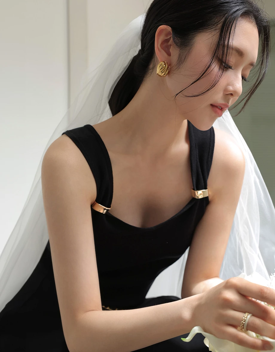 金屬環肩帶針織背心