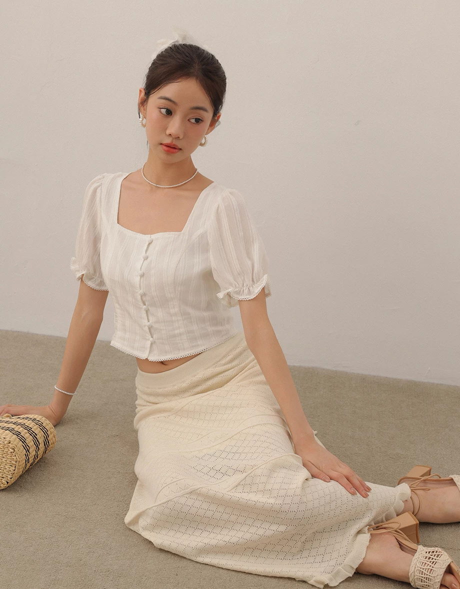方領直條紋排扣澎袖上衣