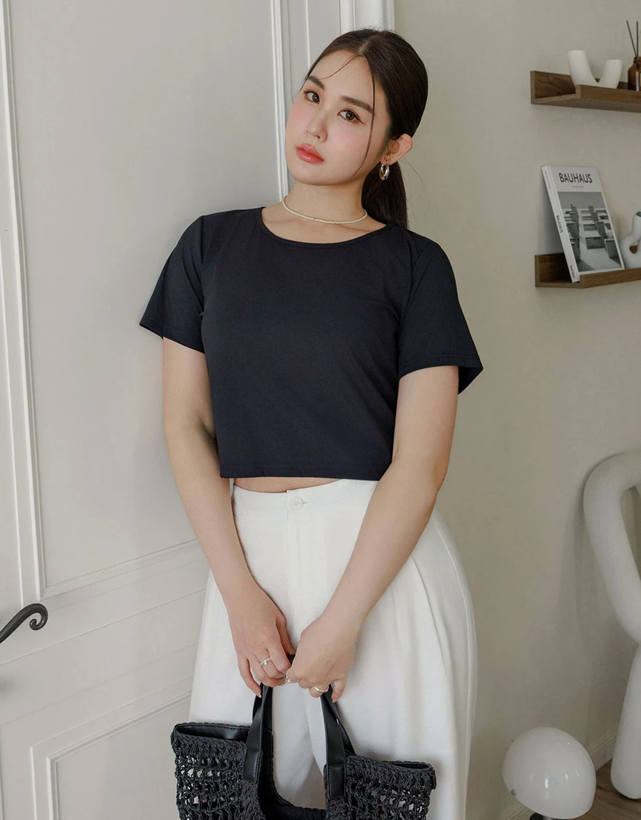 Cooling Fabric Open Back Ribbon Tie Crop Top