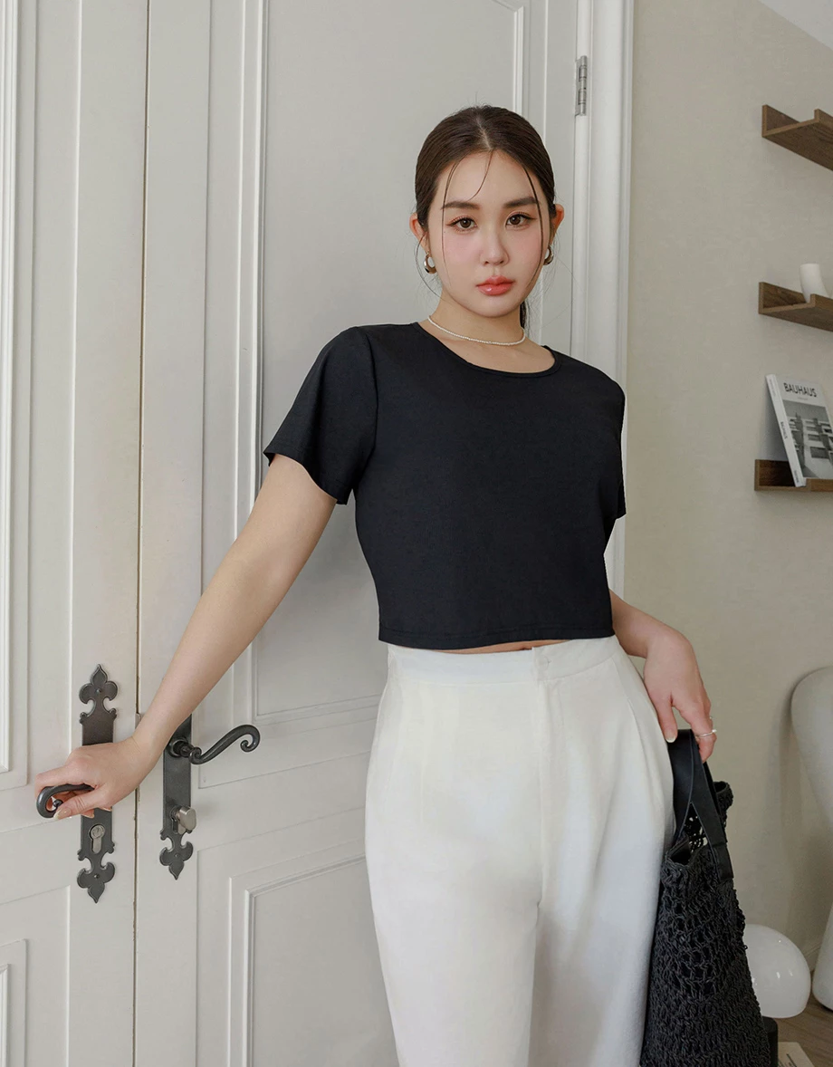 Cooling Fabric Open Back Ribbon Tie Crop Top