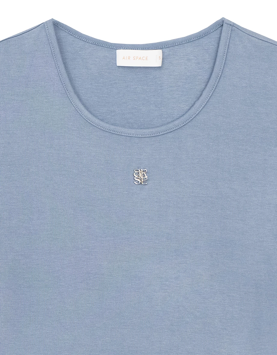 品牌LOGO綴飾合身短TEE