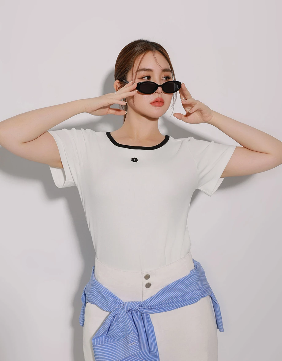 Floral Embroidery Contrast Trim Fitted Ribbed Top