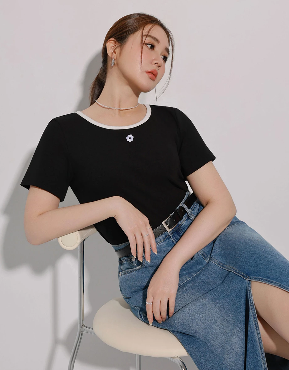 Floral Embroidery Contrast Trim Fitted Ribbed Top