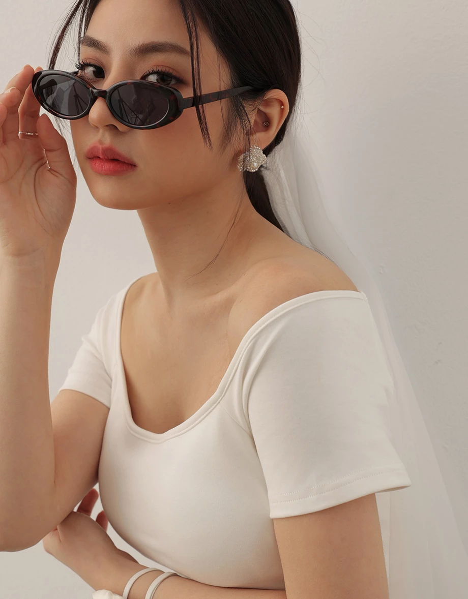 Basic Off Shoulder Stretch Padded Crop Top