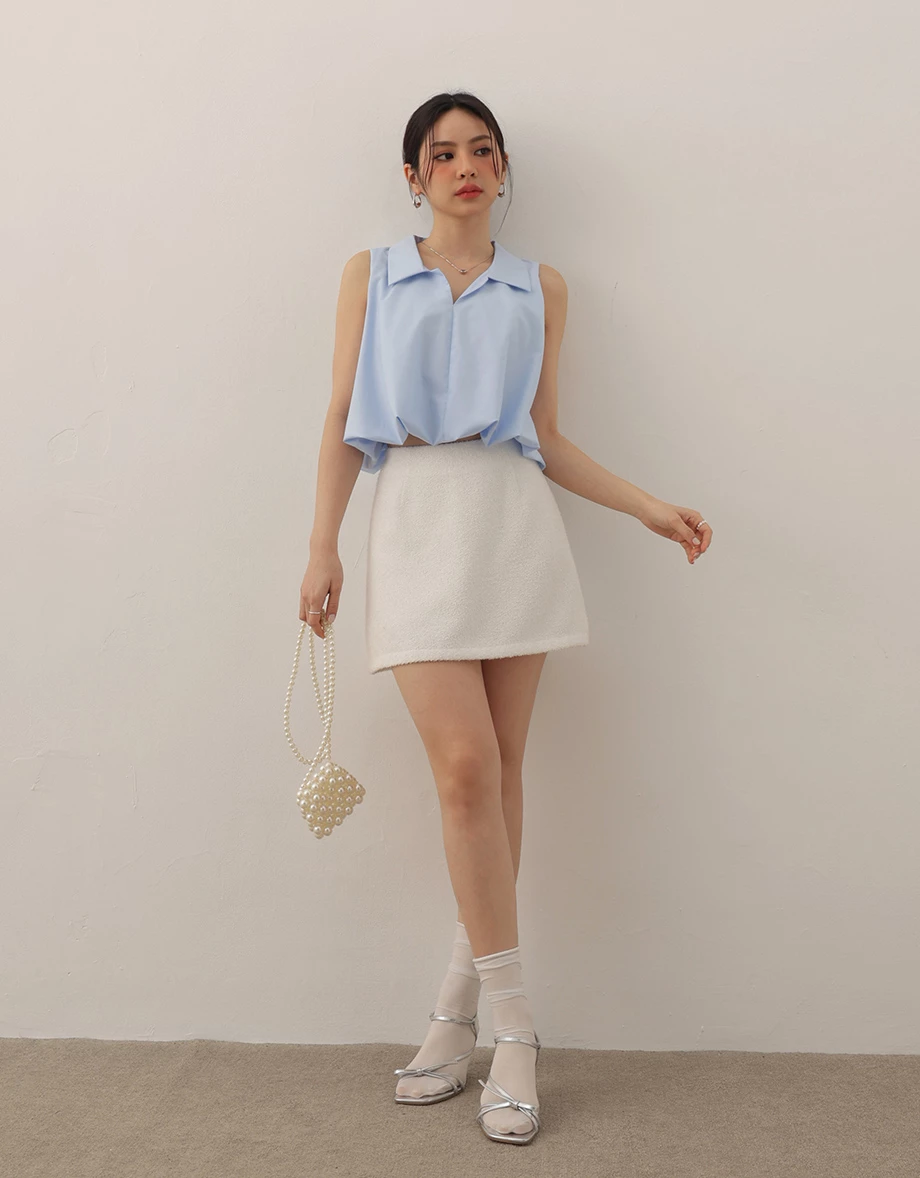Sleeveless Bubble Hem Top With Collar Detail