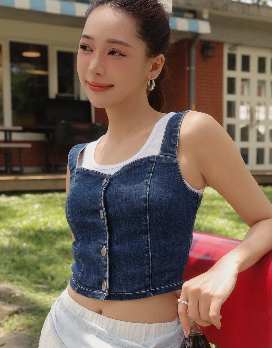 沁涼牛仔排釦背心