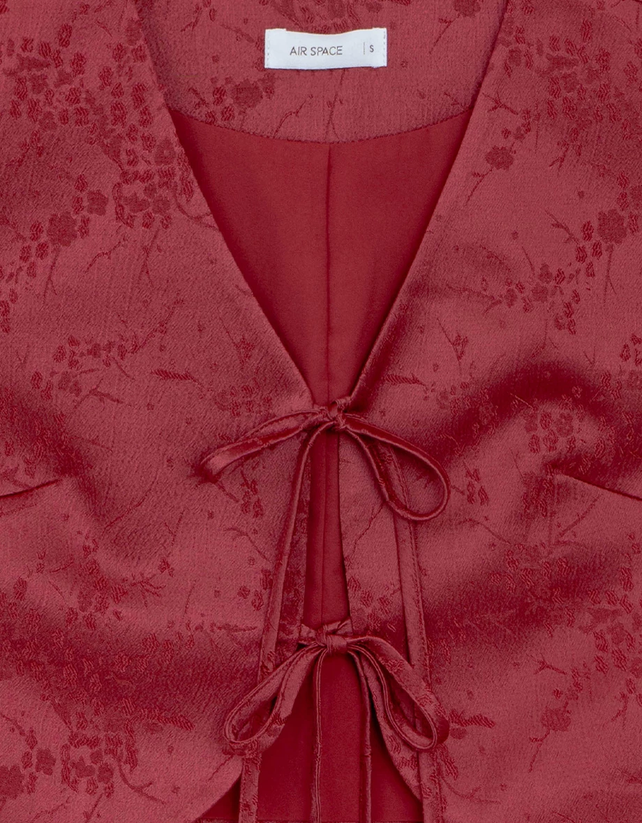 【MICHIE 聯名】旗袍風緹花緞面綁帶短版背心 M02