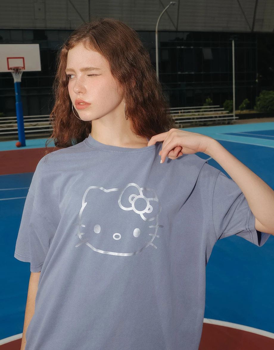【SANRIO Collab】Hello Kitty Oversized Crew Neck Short Sleeve Graphic Tee