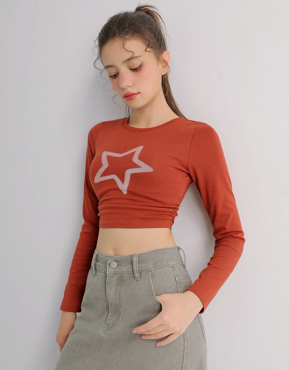 Contrast Star Motif Fitted Long Sleeve Crop Top Contrast Star Motif Fitted Long Sleeve Crop Top