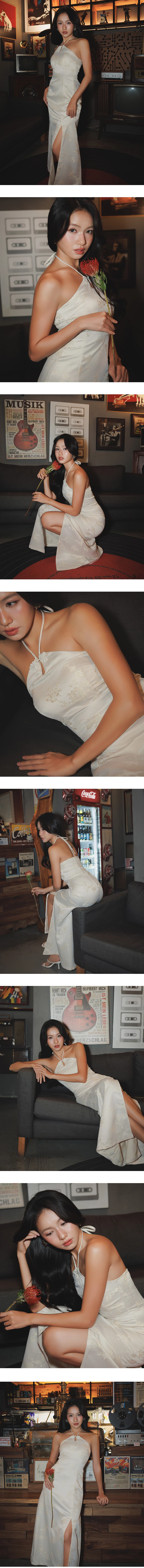 【Michie 聯名】緹花緞面繞頸細肩帶盤扣旗袍長洋裝(附胸墊) M01