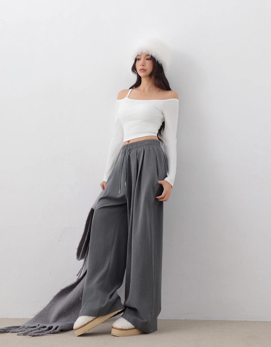 Asymmetric Cut Out Shoulder Ribbed Long Sleeve Padded  Bra Top