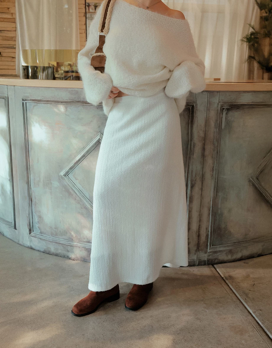 Fluffy Textured A Line Maxi Skirt with Elastic Waist Fluffy Textured A Line Maxi Skirt with Elastic Waist