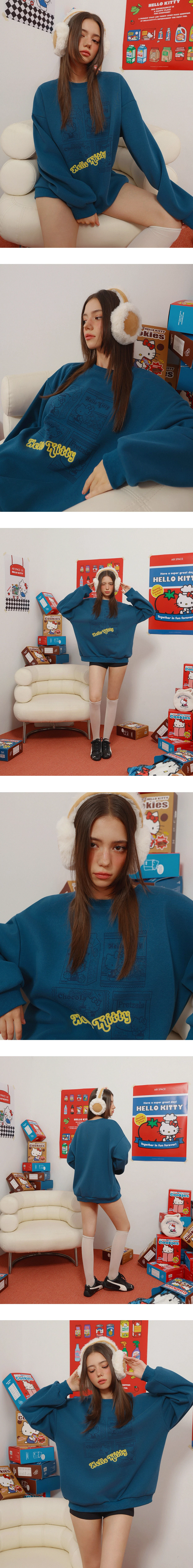 【Hello Kitty Collaboration】Soft Cotton Pullover Sweatshirt with Kitty Snack Graphic