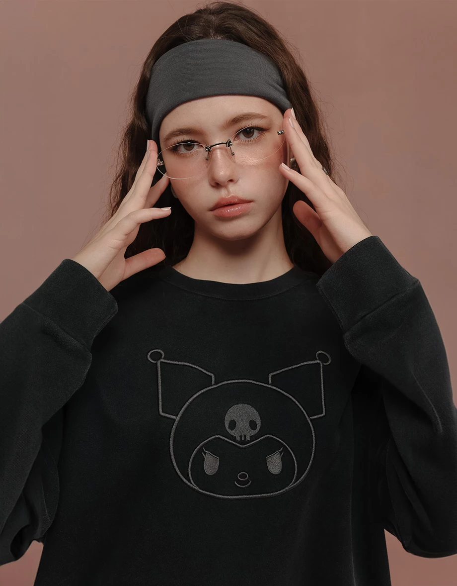 【SANRIO Collab】Sanrio Collaboration Character Outline Embroidered Sweatshirt