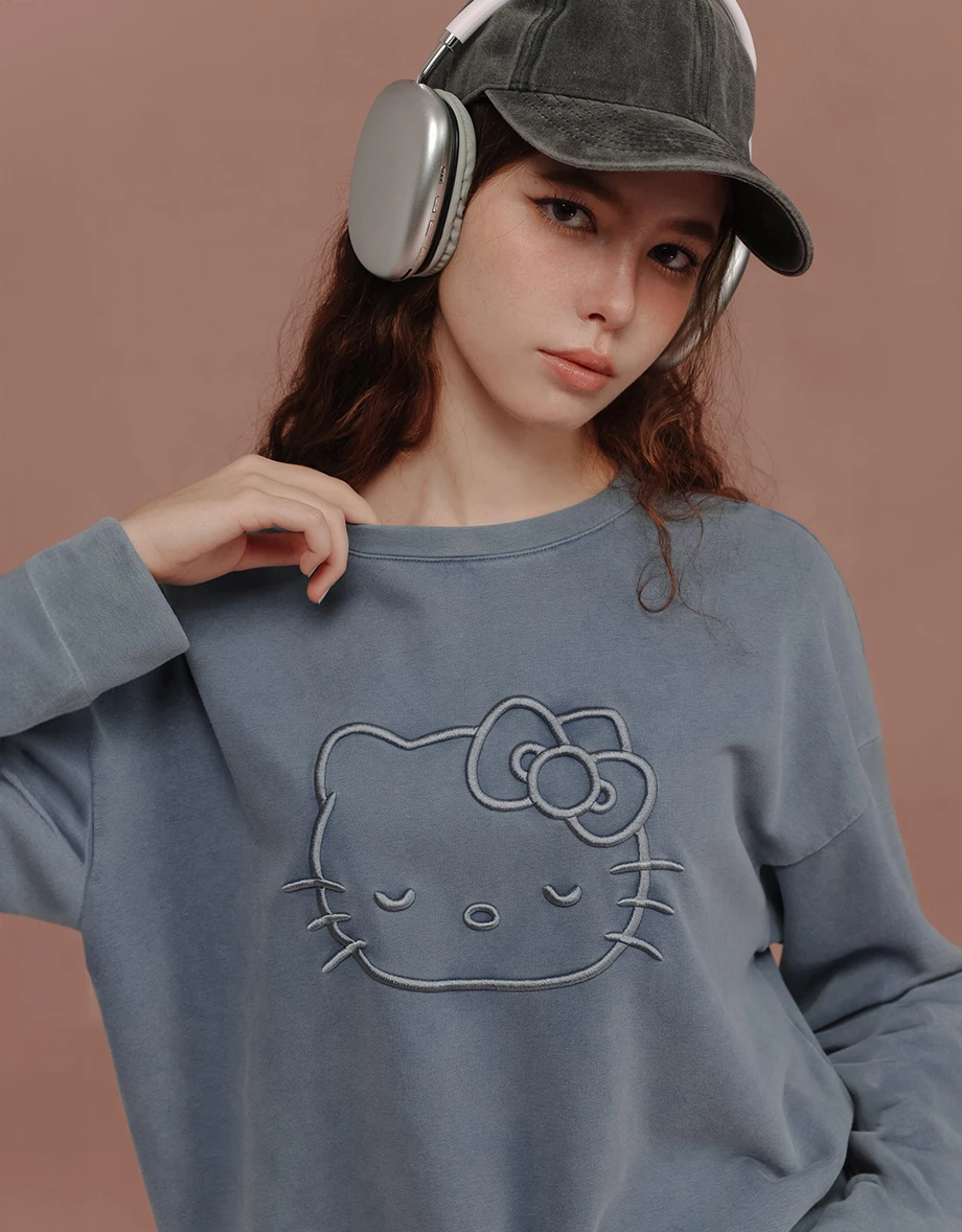 【SANRIO Collab】Sanrio Collaboration Character Outline Embroidered Sweatshirt