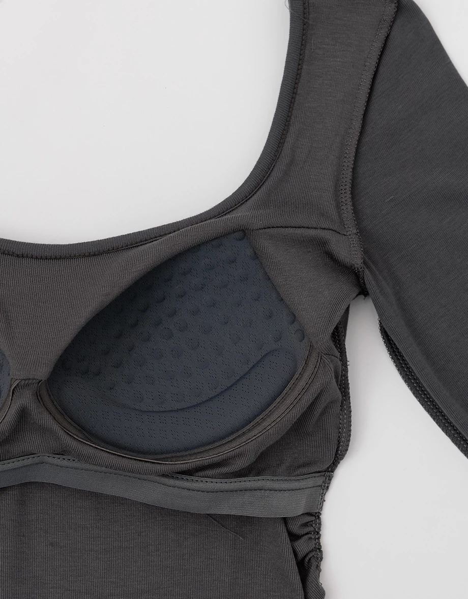 Side Ruched Asymmetric Hem Fitted Long Sleeve Padded BraTop Side Ruched Asymmetric Hem Fitted Long Sleeve Padded BraTop