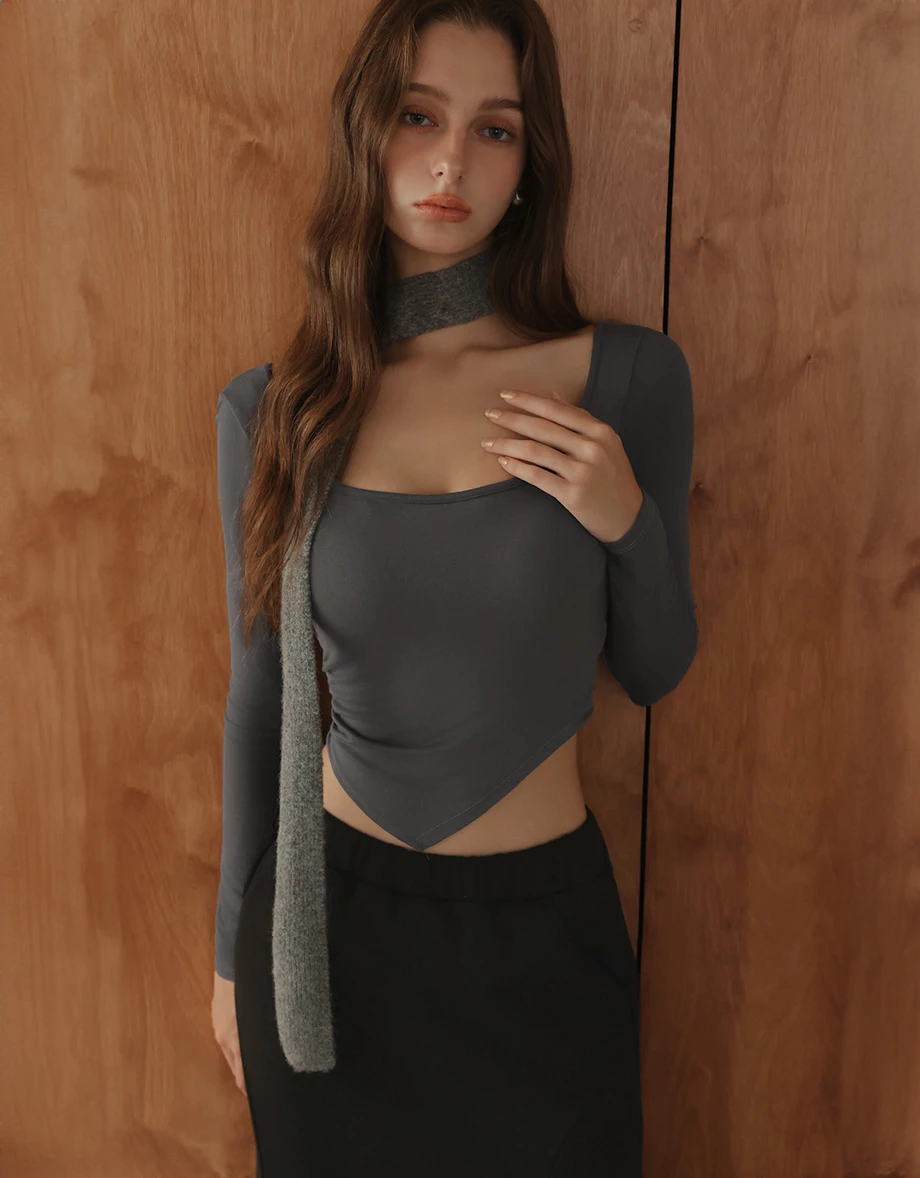 Side Ruched Asymmetric Hem Fitted Long Sleeve Padded BraTop