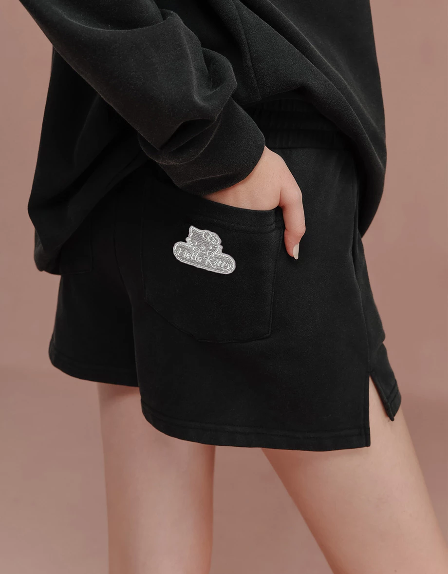 【SANRIO Collab】Hello Kitty Drawstring Shorts with Embroidered Patch