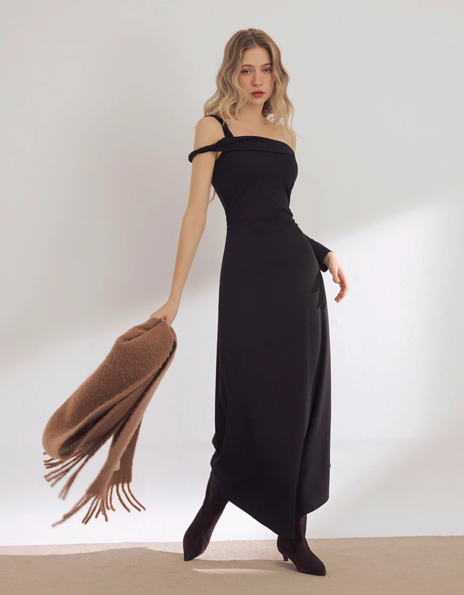Asymmetric One Shoulder Draped Padded Maxi Dress