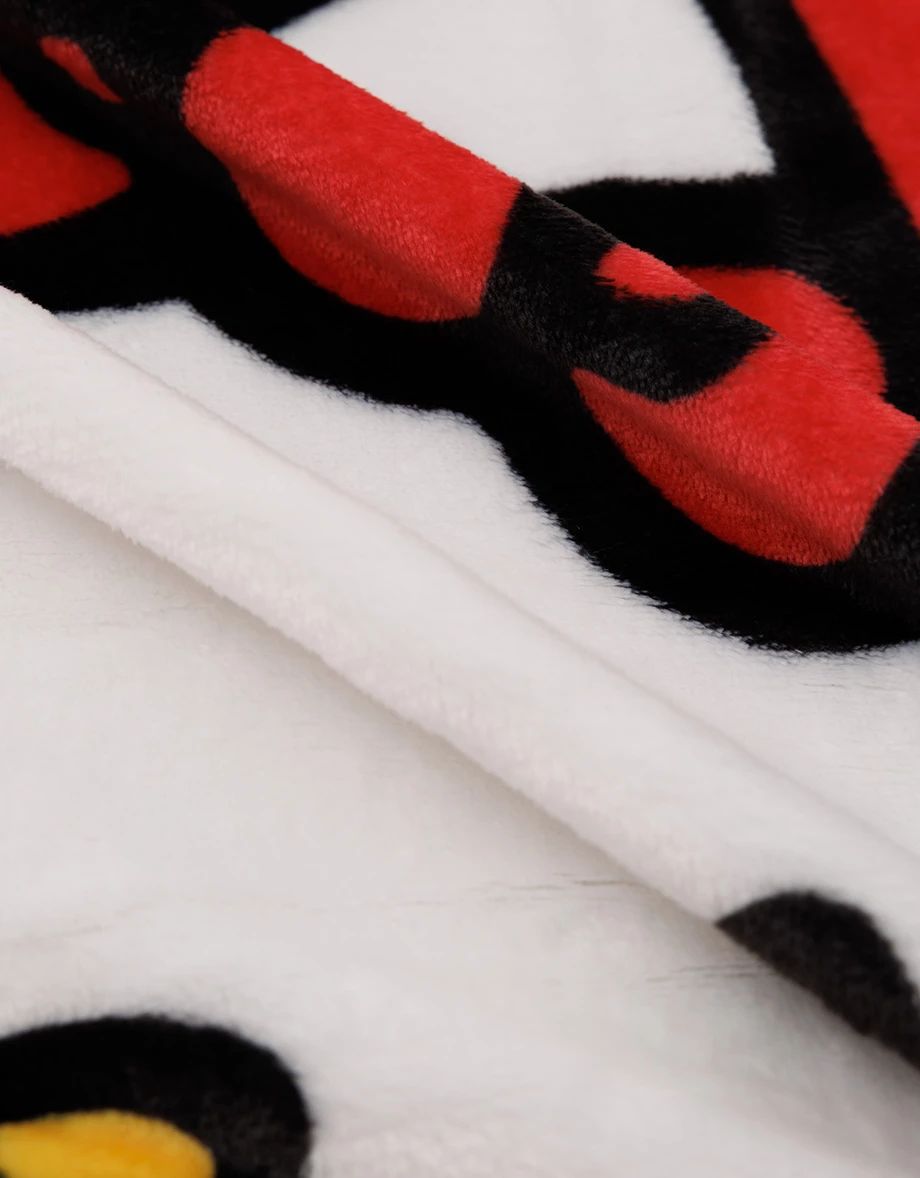 【Hello Kitty Collaboration】Cozy Fleece Blanket with Kitty Graphic