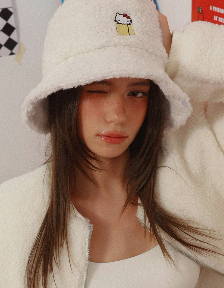 【Hello Kitty Collaboration】Fluffy Bucket Hat with Kitty Embroidery