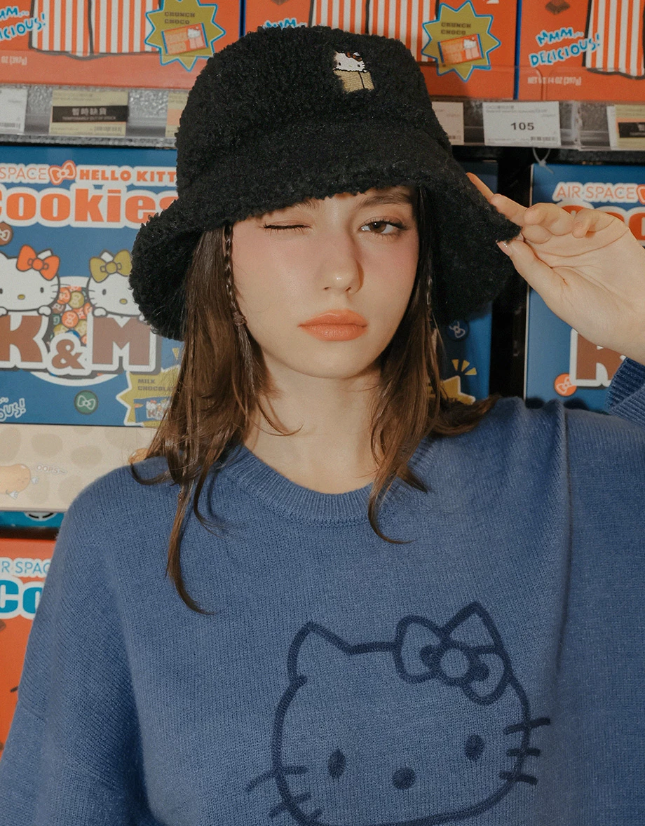 【Hello Kitty Collaboration】Fluffy Bucket Hat with Kitty Embroidery