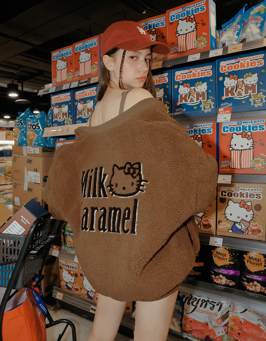 【Hello Kitty Collaboration】Fluffy Fleece Zip Up Jacket