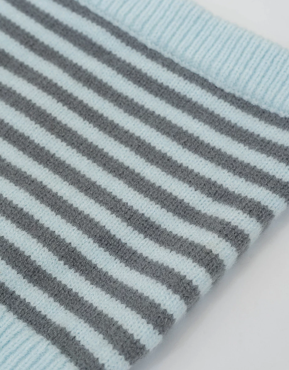 Vintage Contrast Striped Button Up Knit Cardigan and Matching Tube Top Set Wear Vintage Contrast Striped Button Up Knit Cardigan and Matching Tube Top Set Wear