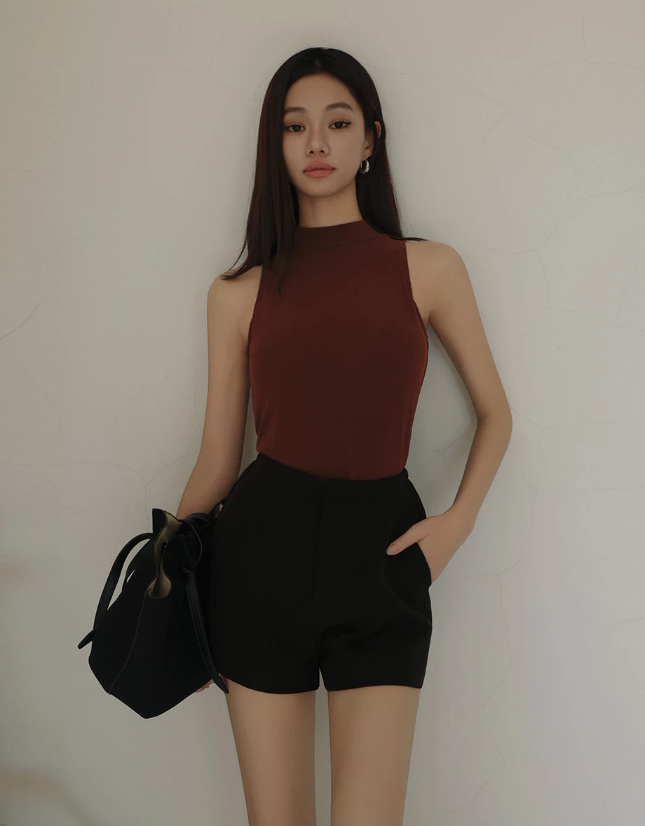 Heat Tech Mock Neck Stretch Knit Sleeveless Padded Tank Top