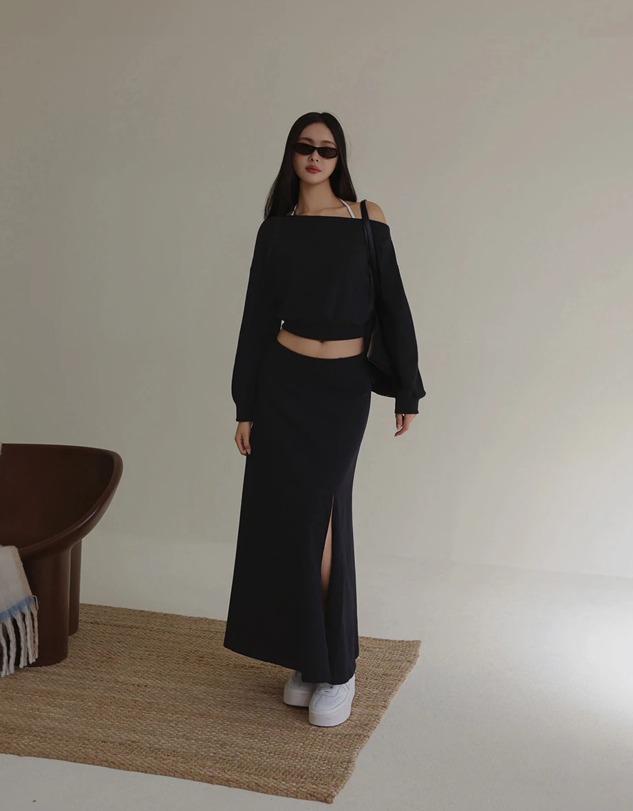 Asymmetric Off Shoulder Cropped Sweatshirt