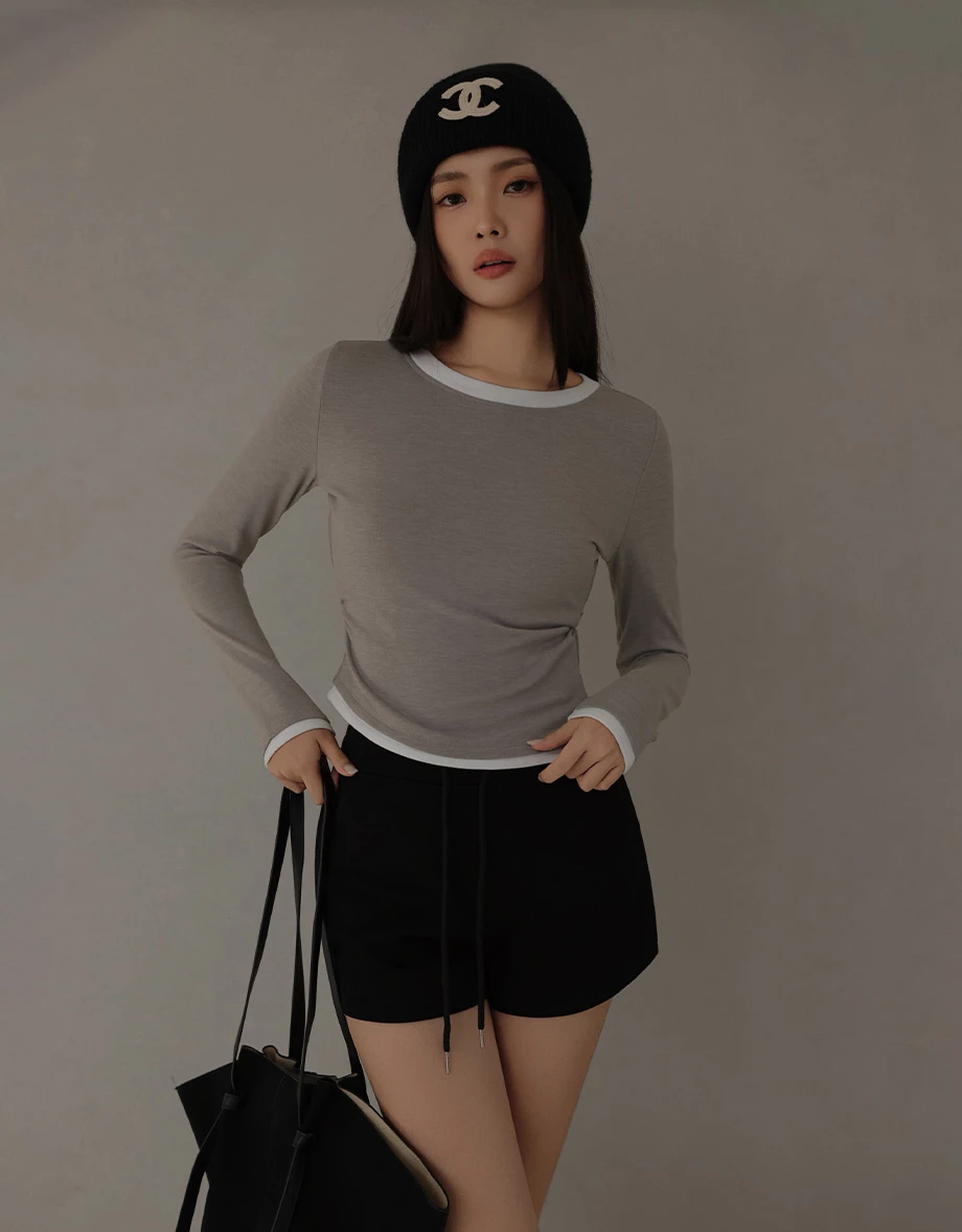 【Heat Tech】Contrast Trim Fitted Long Sleeve Top