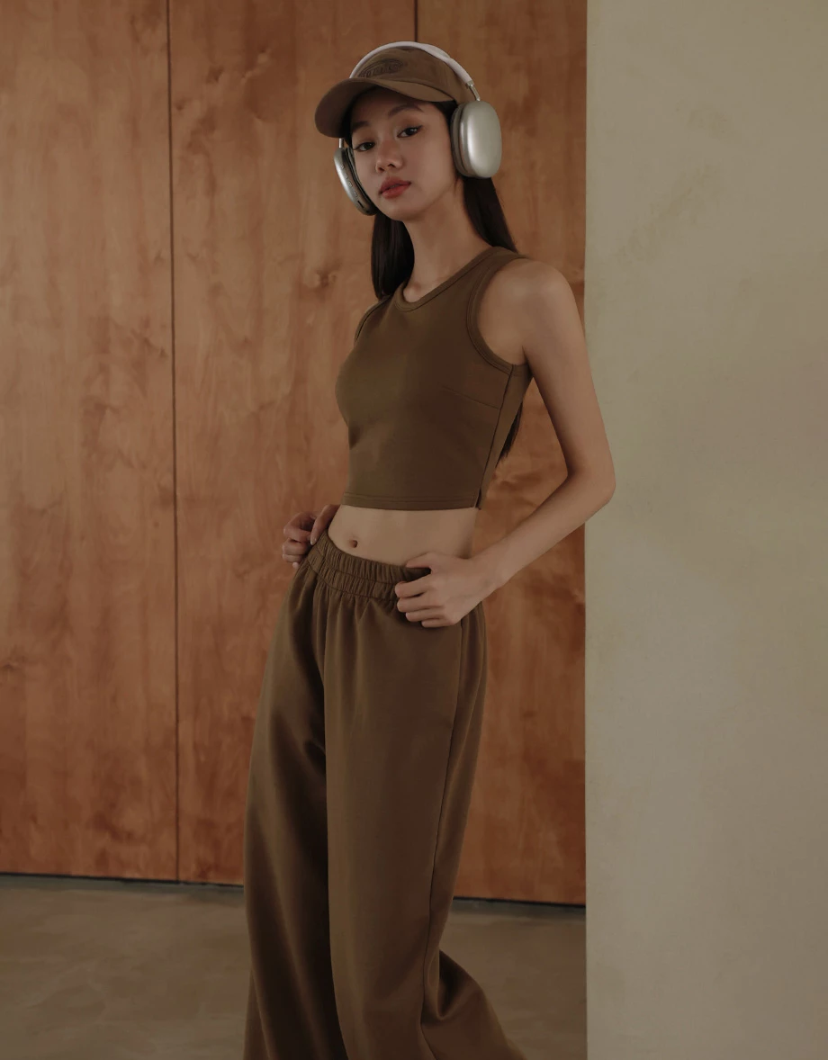 Soft Stretch Cotton Scoop Neck Crop Padded Tank Top