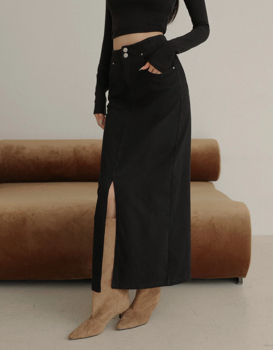 【AIRY HOURGLASS】Perfect Waistline Double Button Front Slit Fleece Lined Straight Maxi Skirt