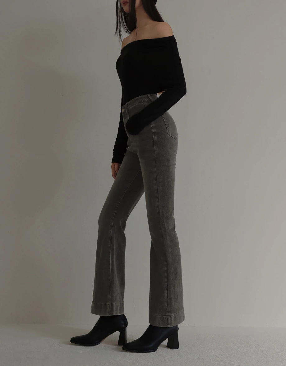 Jeans Flare Pinggang Tinggi Basuhan Vintage