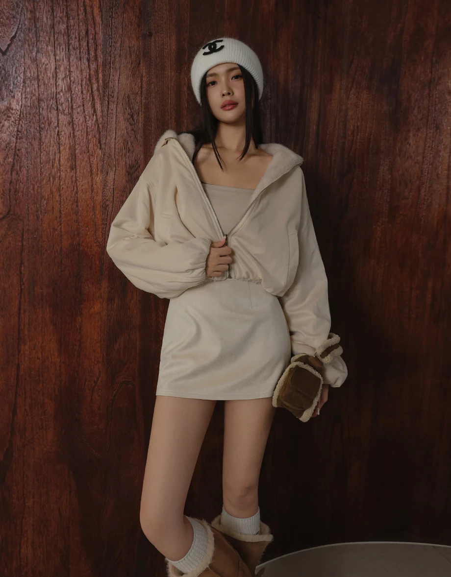 Soft Fluffy Zip Up Oversized Hooded Jacket Soft Fluffy Zip Up Oversized Hooded Jacket