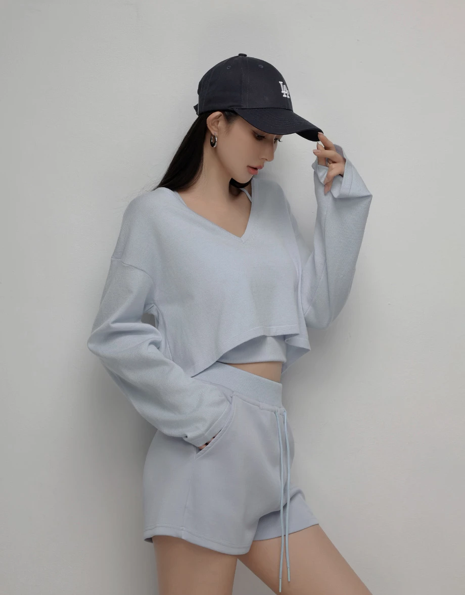 2WAY Knit V Neck Long Sleeve Top and Spaghetti Strap Camisole Set Wear