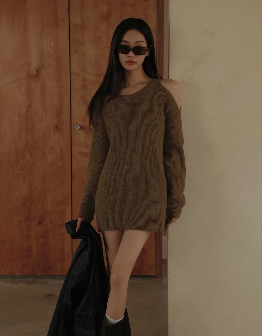 Asymmetric Cut Out Shoulder Long Sleeve Knit Top
