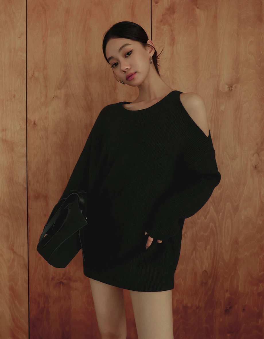 Asymmetric Cut Out Shoulder Long Sleeve Knit Top