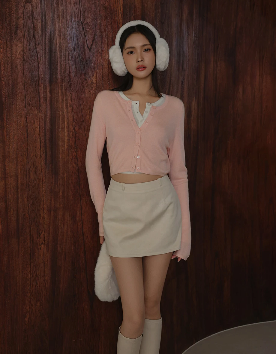 Kardigan Crop Knit Berbutang Leher Bulat Anjal
