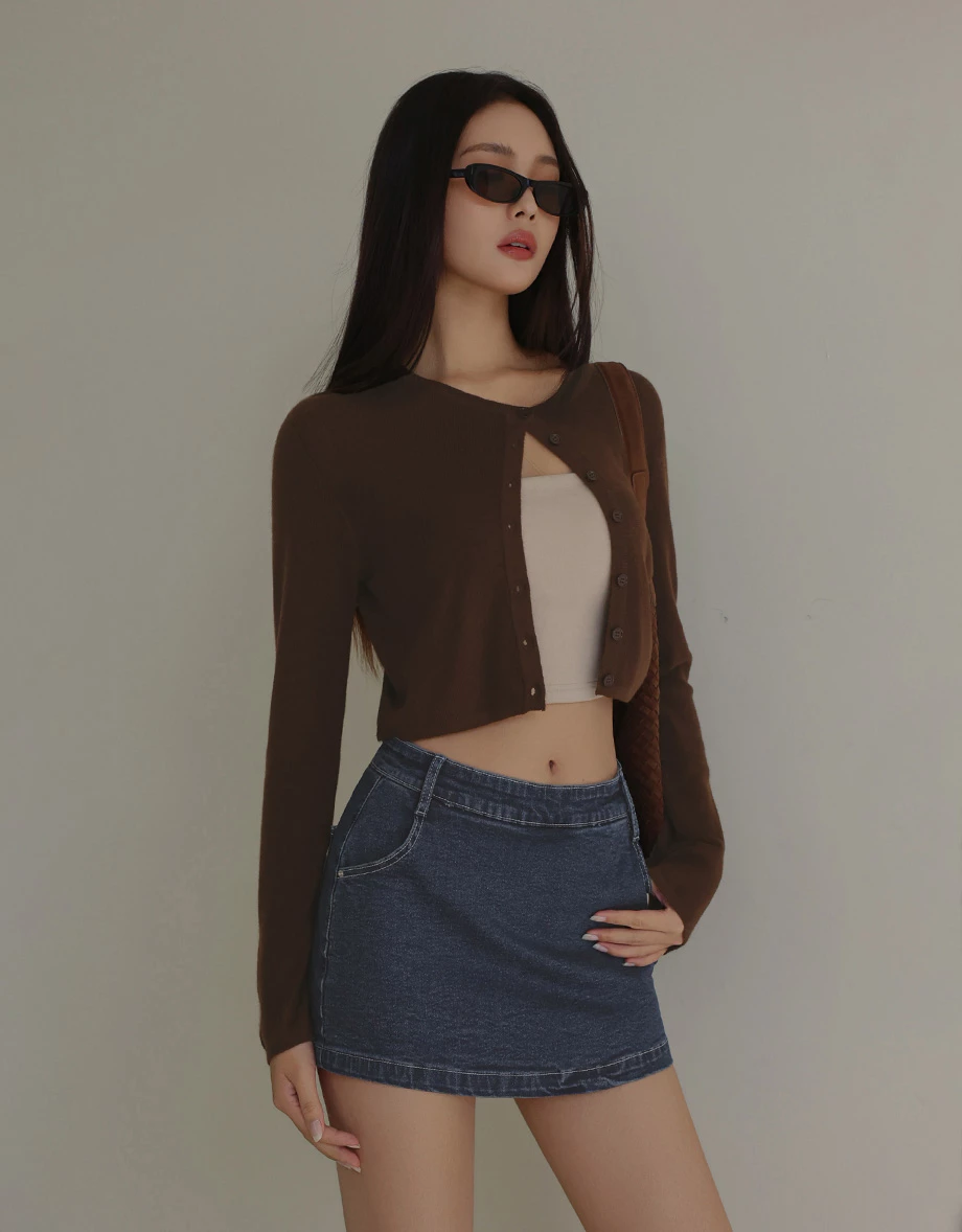 Soft Stretch Round Neck Button Front Knit Crop Cardigan Soft Stretch Round Neck Button Front Knit Crop Cardigan