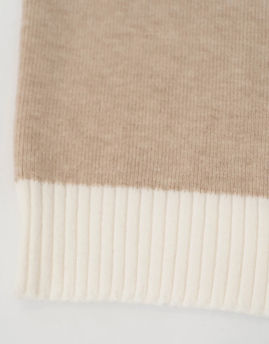 Contrast Trim Crewneck Cropped Fitted Knit Top